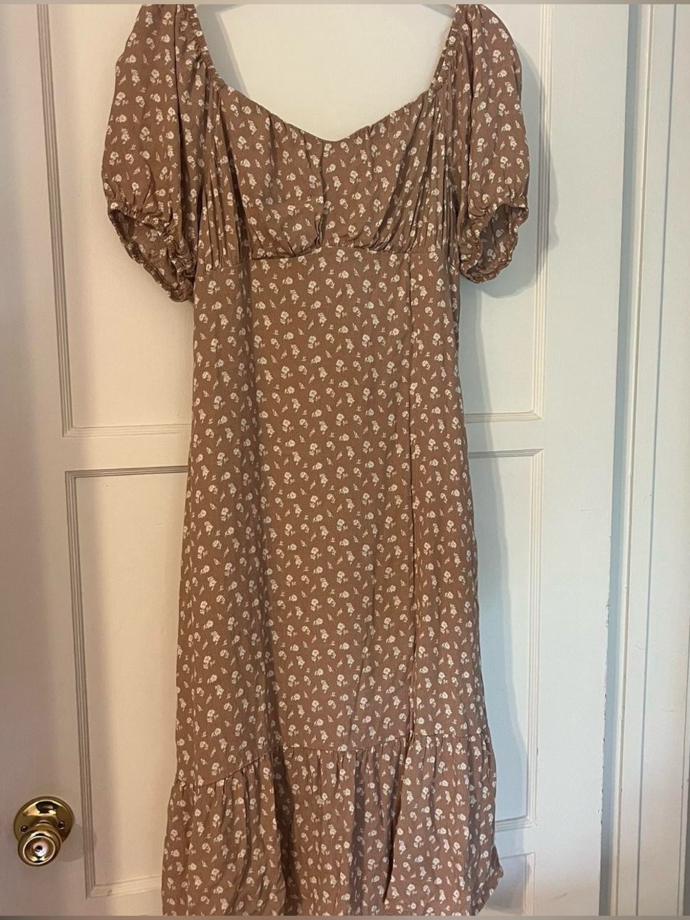 Women's Puff Sleeve Floral Midi Dress in Brown